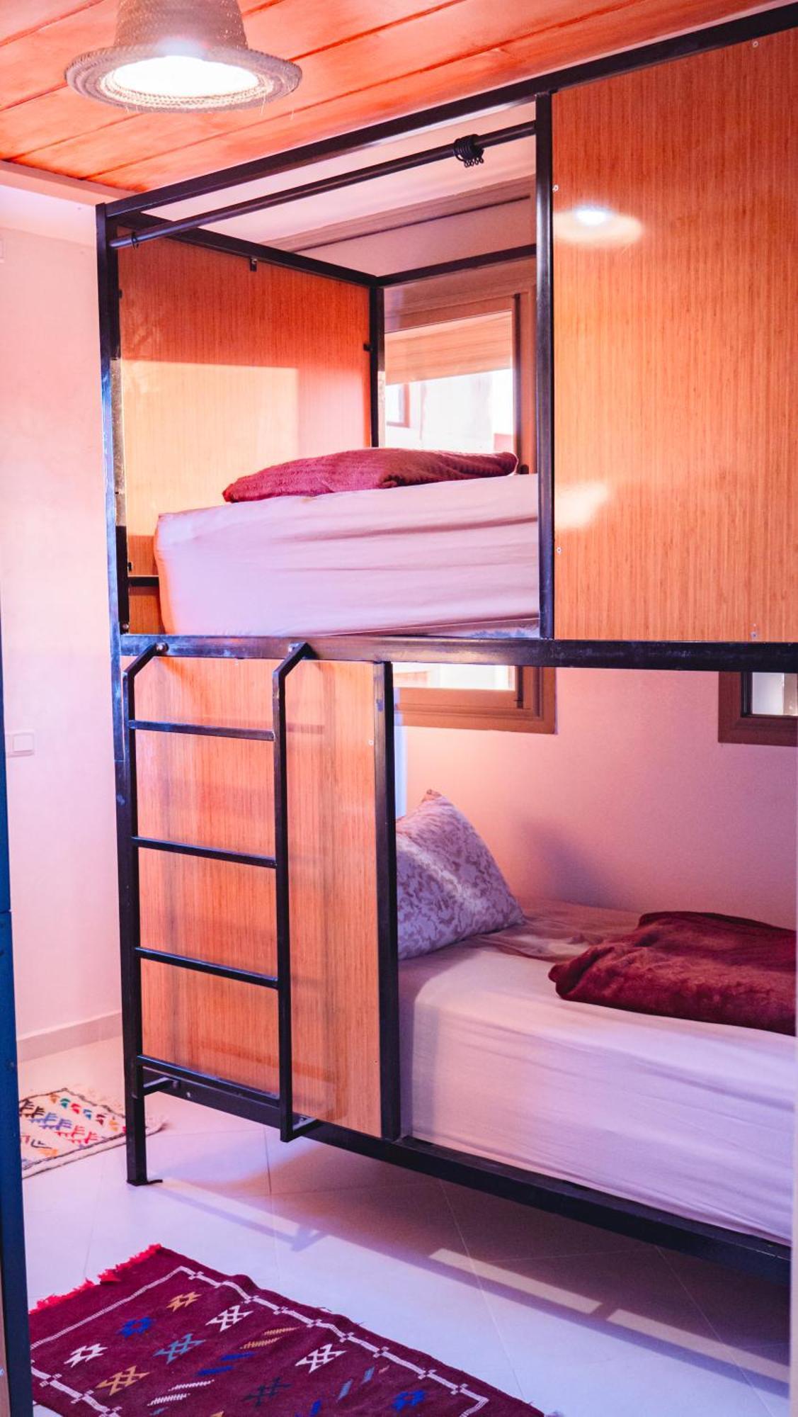 Atlantic Vibes Surf Hostel Tamraght Eksteriør bilde